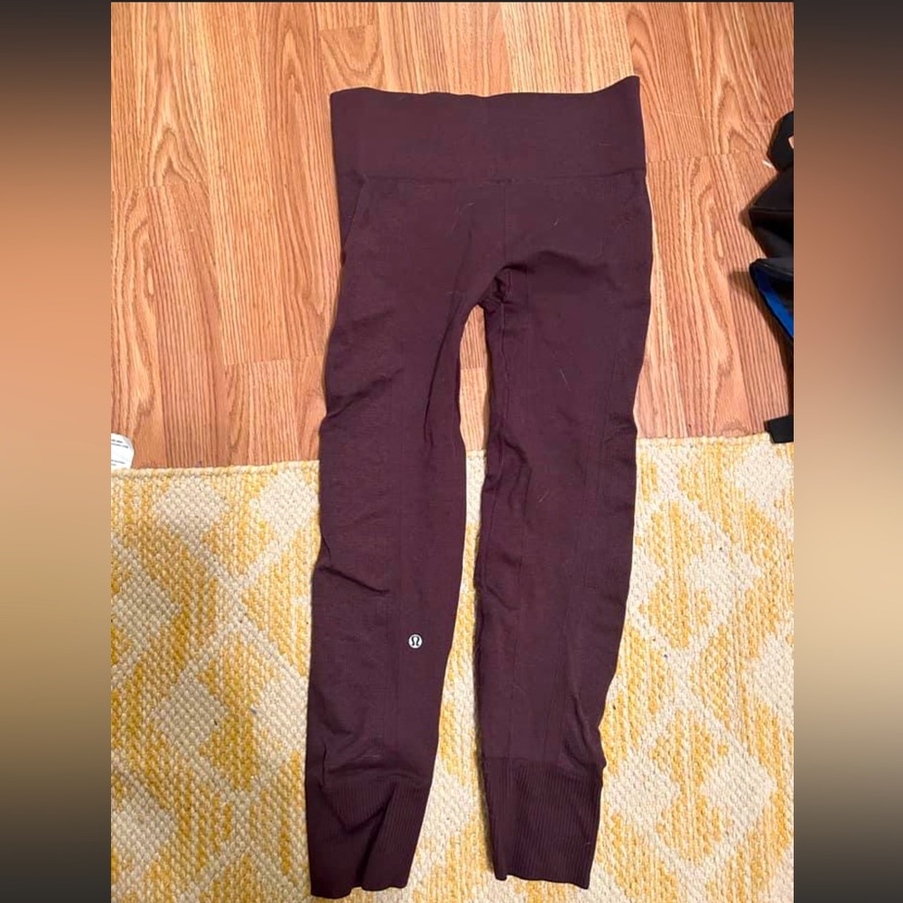 Beautiful burgundy lululemons! Barely worn, great condition